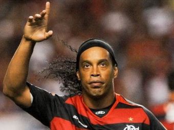 
	MAGIA lui Ronaldinho a lovit din nou! Dubla DE SENZATIE a brazilianului! VIDEO
