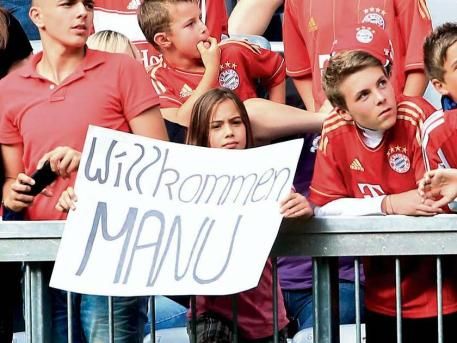 SUPER FOTO! 30.000 de oameni au venit sa vada NOUL Bayern! Neuer, prezentat oficial!_3