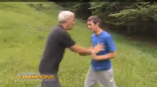 VIDEO Domenech a ajuns star TV in Franta! Cum terorizeaza un pusti si il pune sa urle R***T! :))