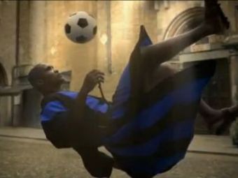VIDEO Super imagini! Ambrosini, Eto&#39;o si Totti sunt SFINTI in Italia! Cum au cucerit publicul din Serie A!