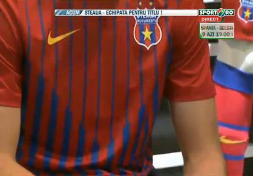 VIDEO Steaua si-a prezentat echipamentul din 13 sticle pentru noul sezon! "Simtim ca facem parte din elita fotbalului!"_2
