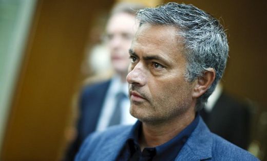 FOTO: Mourinho s-a dus in BLUGI la UEFA: "Hai, mai repede, ca am antrenament la 5! In Madrid!" Aroganta antrenorului:_3