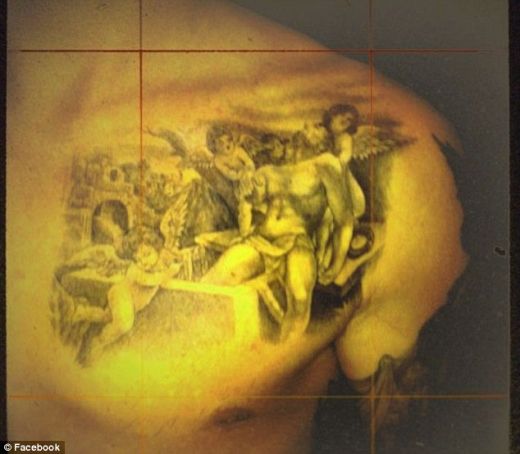 FOTO / Corpul lui Beckham e OPERA de ARTA! Si-a tatuat Harper Seven pe GAT! Vezi ce colectie incredibila de tatuaje are starul englez:_4