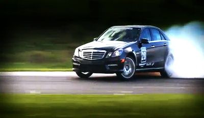 Mercedes AMG Drifturi lectie Tommy Kendall Video