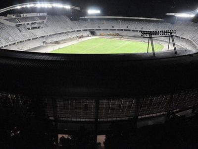 
	Noul stadion Cluj Arena arata SPECTACULOS in nocturna! FOTO:
