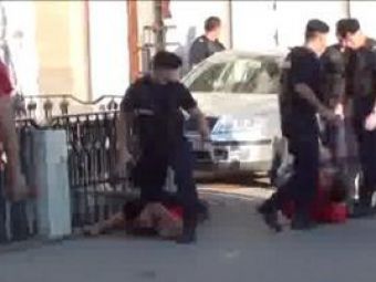 
	INCREDIBIL! Bulgarii acuza politia din Cluj ca i-au BATUT pe fanii lui TSKA! Imagini SCANDALOASE:
