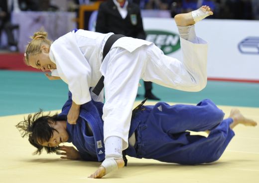 Alina Dumitru judo