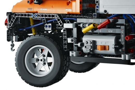 Inapoi la masinute! Cea mai mare macheta LEGO Technic e de vis ... utilaj Mercedes complet functional!_4