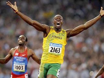 
	VIDEO: Usain Bolt si-a pastrat titlul mondial la 200 de metri! Al patrulea timp din istorie la CM de la Daegu:
