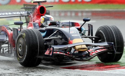 
	Vettel a castigat Marele Premiu al Italiei! Vezi clasamentul cursei de la Monza!
