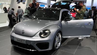 VW Beetle 240 cai frankfurt 2011 lansare R Concept