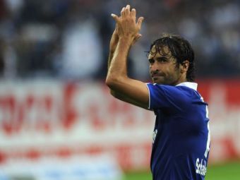
	Gigi rade de RAUL, Levy nu stie daca l-ar putea baga in prima echipa :) Cele 3 dileme ale Stelei inainte de meciul cu Schalke
