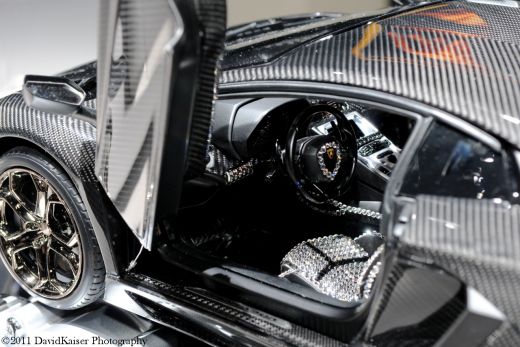 FOTO / IREAL! O copie de jucarie a Lamborghini Aventador costa de 12 ori mai mult decat masina originala: 6 milioane $!!!_12