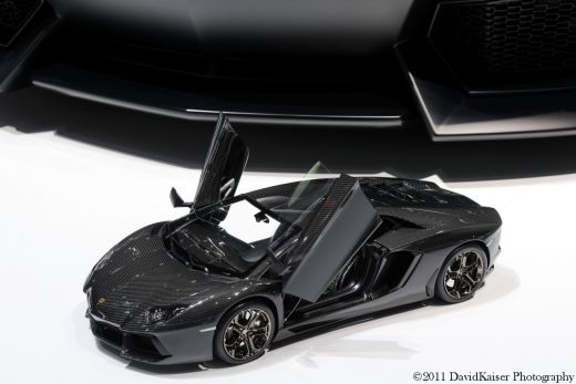 FOTO / IREAL! O copie de jucarie a Lamborghini Aventador costa de 12 ori mai mult decat masina originala: 6 milioane $!!!_3