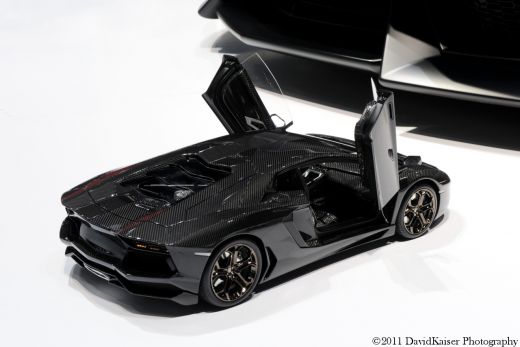 FOTO / IREAL! O copie de jucarie a Lamborghini Aventador costa de 12 ori mai mult decat masina originala: 6 milioane $!!!_4