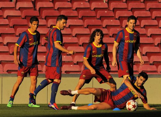 Un jucator de la Barcelona s-a RUPT ca Bacila! Se opereaza maine si va sta cel putin 6 luni pe bara! Barca, in stare de SOC:_2