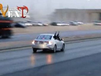 
	VIDEO: Din ciclul &quot;Distractie la arabi!&quot; ... drifturi si focuri de arma in trafic!
