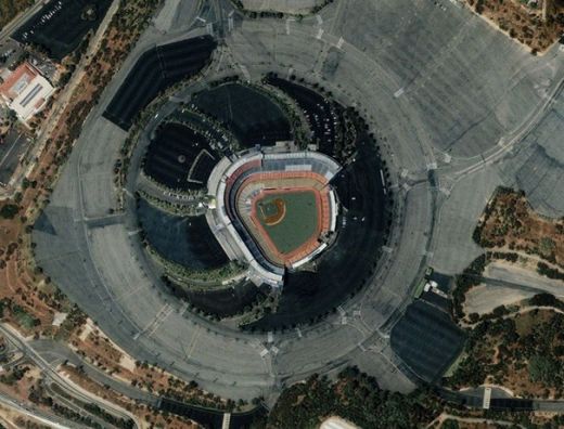 FOTO INCREDIBIL! Astea sunt cele mai CIUDATE imagini de pe pamant vazute din spatiu! Cum arata stadionul PAIANJEN_21