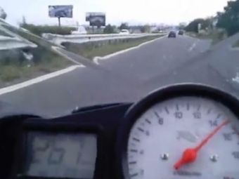 
	VIDEO INCREDIBIL: Cea mai tare liniuta vazuta pe autostrada: Motocicleta avea 270 km/h, dar a fost UMILITA de un Opel! Cat avea masina?
