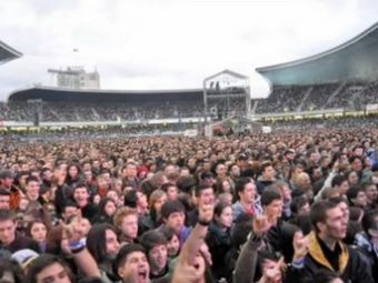 
	VIDEO! NEBUNIE pe Cluj Arena! 40.000 de oameni au venit pentru Scorpions! Vezi imagini
