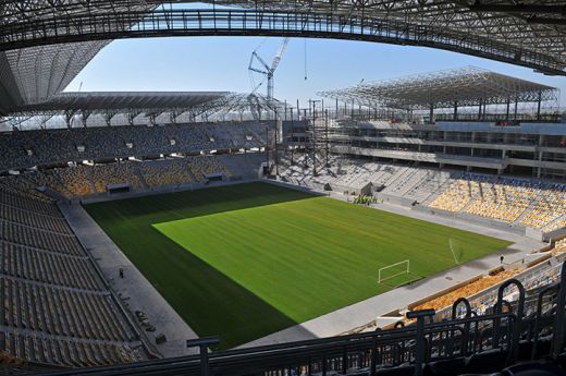 FOTO FABULOS: Asa arata azi stadioanele de miliarde de Euro pe care Romania a primit INTERZIS! Aici va juca Mutu... pe PlayStation :)_5