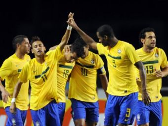 LIVE VIDEO azi la 04:30: Ronaldinho, Neymar, Hulk si Chicharito pregatesc goluri nebune in Mexic - Brazilia
