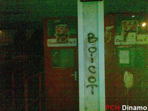 FOTO / Dinamovistii continua protestul! Au scris din nou pe zidurile stadionului: "DNA la meci!" Ce mesaje au pentru sefi!_10