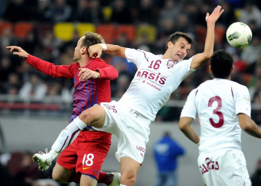 VIDEO Mortii si ranitii au dat-o la pace! Steaua 0-0 Rapid! Trei eliminari, accidentari si ZERO fotbal! Vezi rezumat!_10