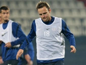 
	O BATAIE le-a UNIT pentru prima data pe Steaua si Dinamo! El e stelistul ajuns exemplu in vestiarul lui Dinamo
