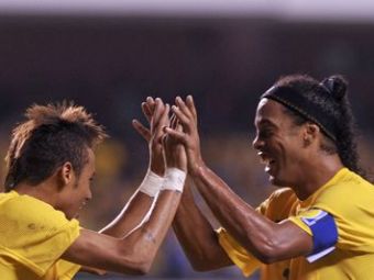 
	BOMBA pe piata transferurilor! Ronaldinho revine in Europa! Vezi ce echipa ii da 30 de MILIOANE de euro: 
