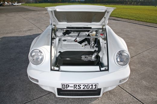 FOTO: Masina sau frigider ? Uite cum au facut din Porsche un frigider in toata regula !_7