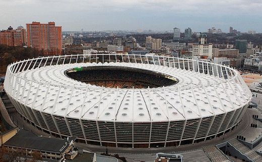 FOTO: 8 stadioane de poveste de la Euro 2012! Vezi unde se va juca finala:_5