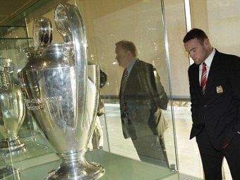 POZA ZILEI / Lacrimile lui Rooney in fata trofeului Ligii! La ce crezi ca se gandea?