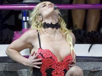 
	Muy caliente. Britney Spears a facut un SHOW FIERBINTE in Mexic. FOTO + VIDEO
