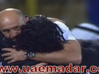 
	VIDEO Arabii, impresionati pana la lacrimi! Momentul in care Zenga si Maradona au cazut la pace! S-au imbratisat minute in sir dupa ce au facut egal in min. 96!
