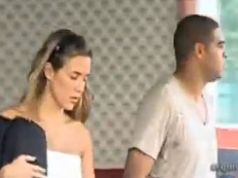 
	VIDEO: De teama sa nu ajunga la INCHISOARE, Adriano da vina pe prieteni dupa ce a impuscat o tanara in Rio de Janeiro! Vezi IMAGINI de la locul incidentului:
