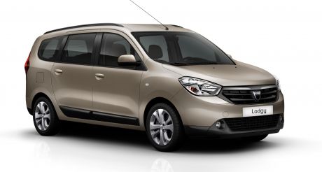 Renault, Citroen si Peugeot sunt in pericol! FOTO in premiera: Dacia Lodgy, masina care va sparge piata in 2012!_1