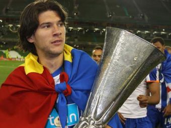
	Transferul de 5 milioane de euro care il face pe Sapunaru cel mai fericit roman din 2012! Ce echipa il vrea pentru Liga Campionilor
