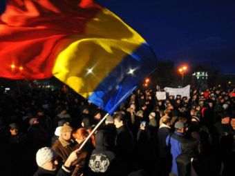 
	Galeriile de la Steaua si Dinamo, acuzate ca s-au implicat in protestul anti-Basescu de la Universitate!
