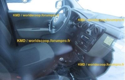 SUPER FOTO! Dotari UNICE in istoria Dacia. Vezi prima imagine cu interiorul noului Lodgy!_2