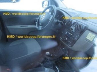 
	SUPER FOTO! Dotari UNICE in istoria Dacia. Vezi prima imagine cu interiorul noului Lodgy!
