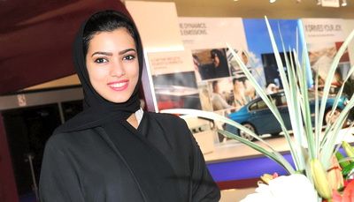 salonul auto qatar araboaice fete FOTO poze