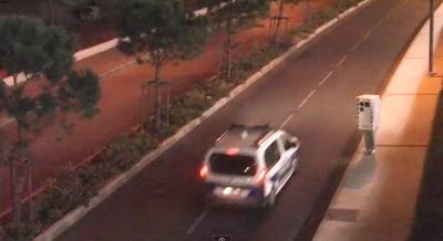 
	VIDEO: Ceva nu e ok la radarul asta ! Cea mai tare caterinca din trafic i-a pacalit pana si pe politistii francezi !
