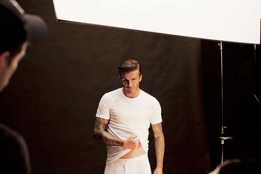 FOTO: Imaginile care au innebunit milioane de femei: Beckham s-a dezbracat pentru ultima reclama_2