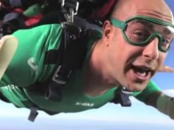 VIDEO: Pepe Reina este NEBUN: se arunca din avion de la 2000 de metri inaltime!