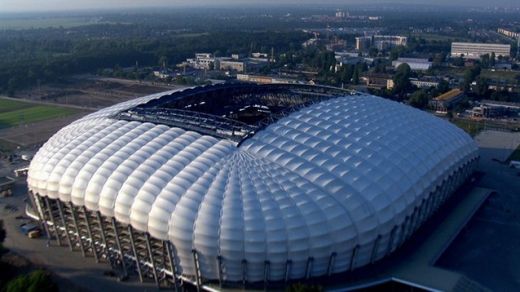 OZN-urile de la Euro! Cele mai tari stadioane din Polonia si Ucraina fata in fata cu arenele din Romania! SUPERFOTO_5