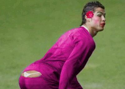 FOTO umilinta! Fanii Barcelonei si-au batut joc de Ronaldo in ultimul hal de ziua lui! Vezi ce poza i-au facut:_2