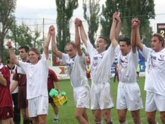 Acum 10 ani nu aveau mingi si echipamente, dar au ajuns sa le faca pe Steaua, Dinamo si Rapid sa planga! De aici s-a schimbat fotbalul in Liga I