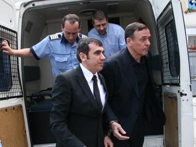
	In 2009 era arestat in dosarul care a zguduit fotbalul romanesc! Gheorghe Constantin a fost numit reprezentantul Ligii a II-a in Comitetul Executiv!
