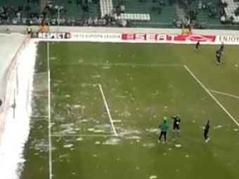 
	VIDEO: Jucatorii lui Sporting, facuti PRAF in Europa League: s-au trezit atacati cu mii de BULGARI de zapada :))
